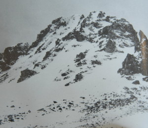 红一方面军1935年6月翻越过的第一座雪山——夹金山
